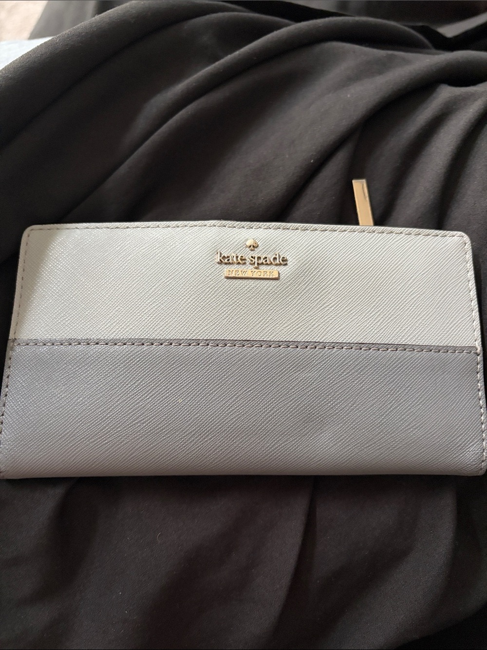 kate spade Two-Tone Light Gray & Gray Wallet